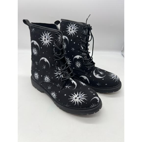 Black Sun Moon & Stars Cosmic Celestial Combat Boots Cloth Size 8 Hot Topic - Picture 1 of 9